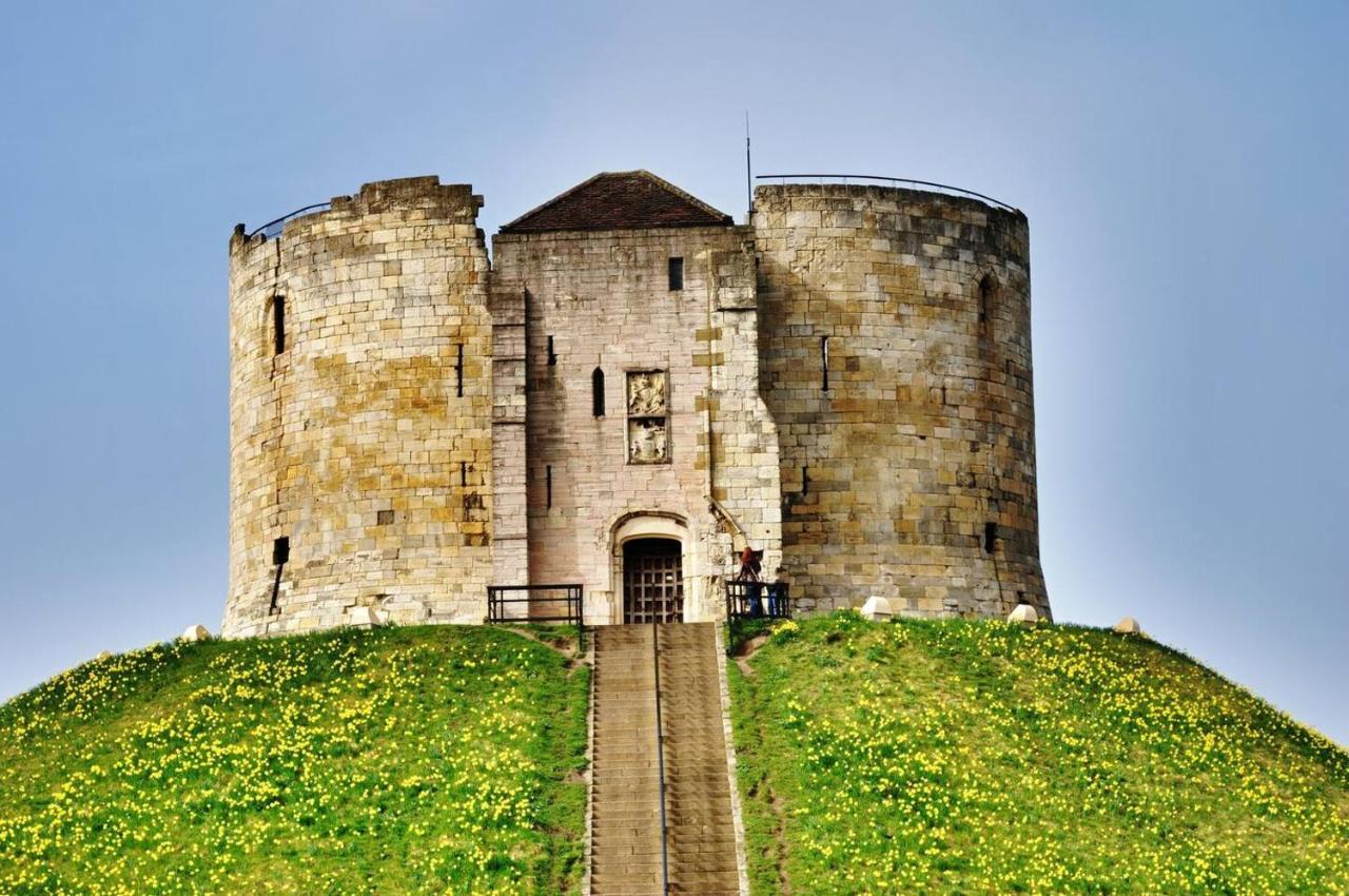 Shambles Suites In The Centre Of York, Sleeps 16 المظهر الخارجي الصورة