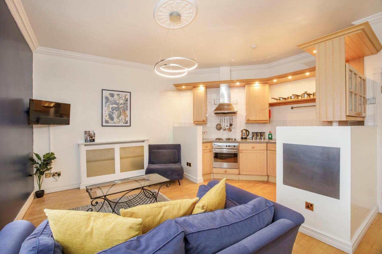 Shambles Suites In The Centre Of York, Sleeps 16 المظهر الخارجي الصورة