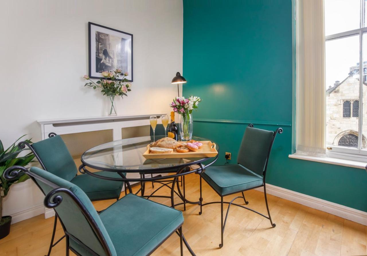 Shambles Suites In The Centre Of York, Sleeps 16 المظهر الخارجي الصورة